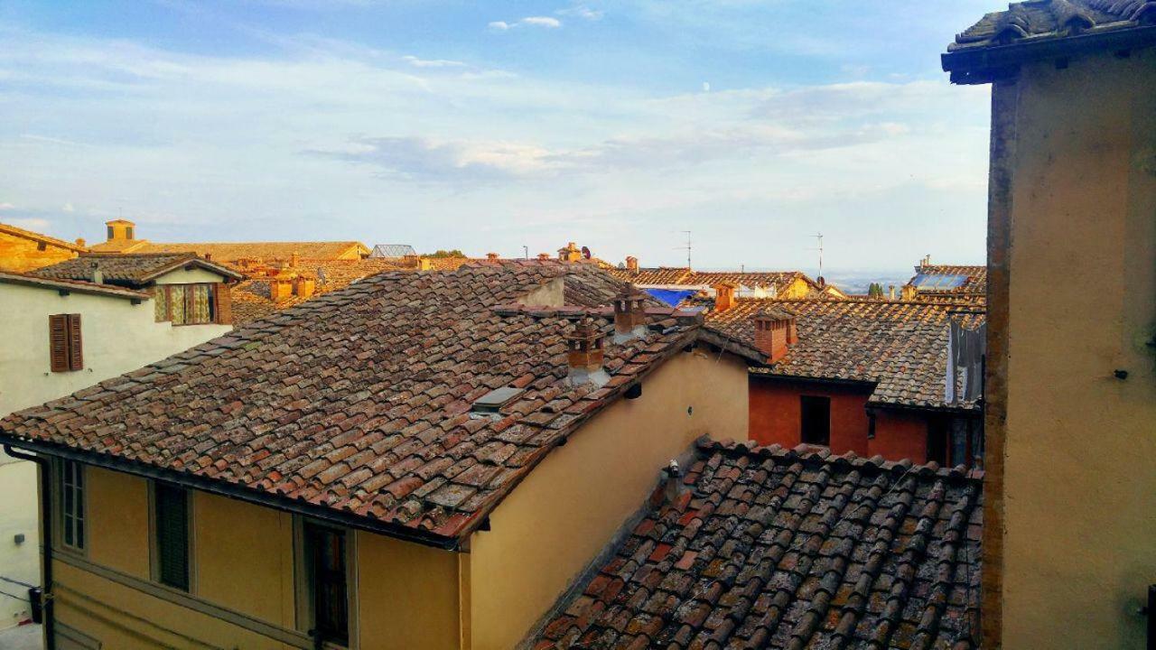 La Lilla Apartment Siena Bagian luar foto